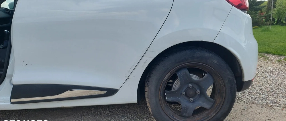 Renault Clio cena 16500 przebieg: 120000, rok produkcji 2015 z Byczyna małe 326